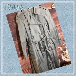 Totes Trench